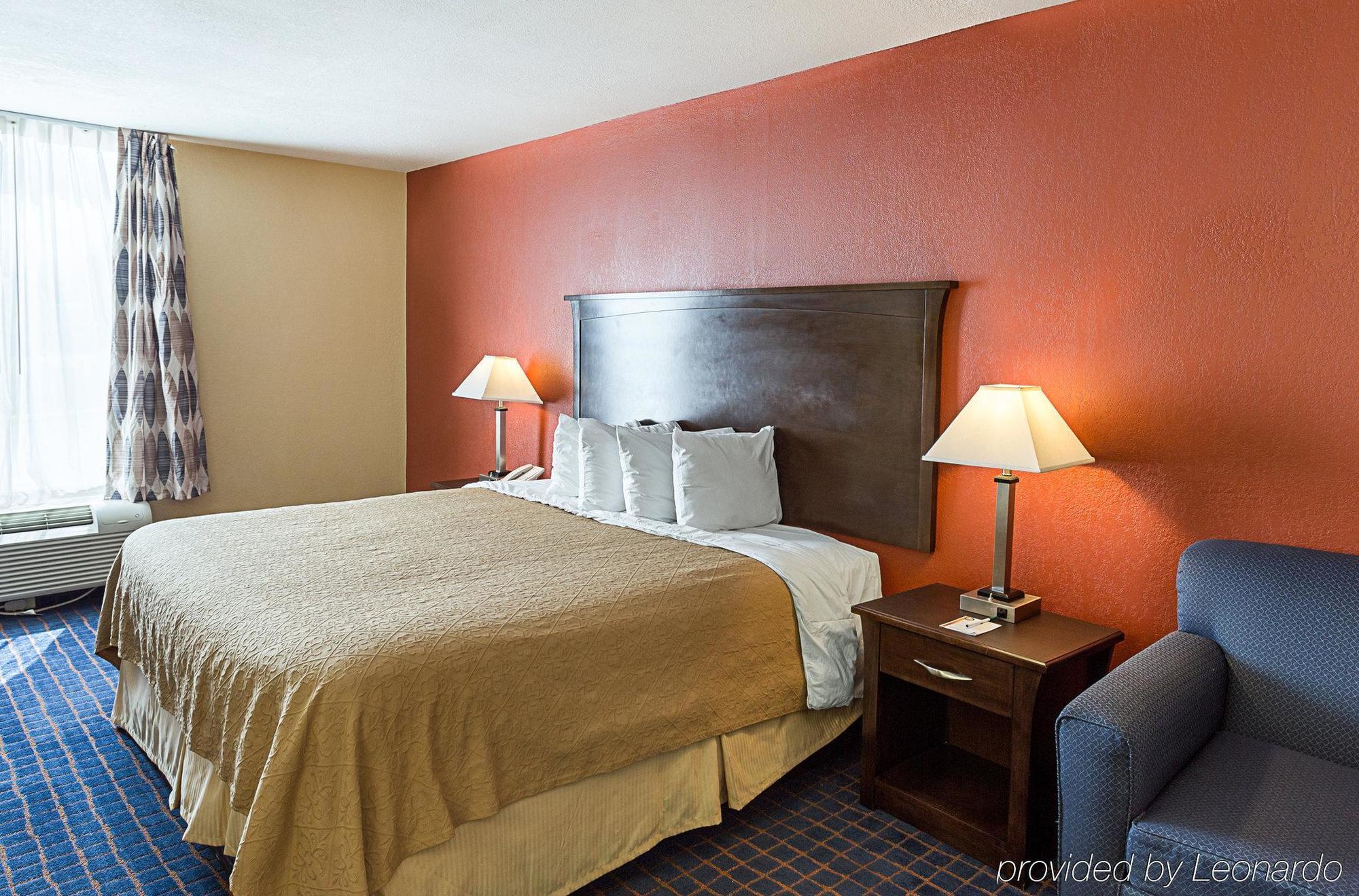 Executive Thibodaux New Orleans Hotel Exterior photo
