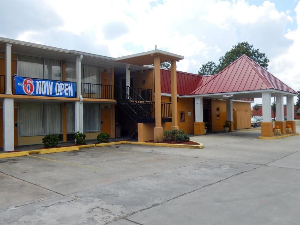 Executive Thibodaux New Orleans Hotel Exterior photo
