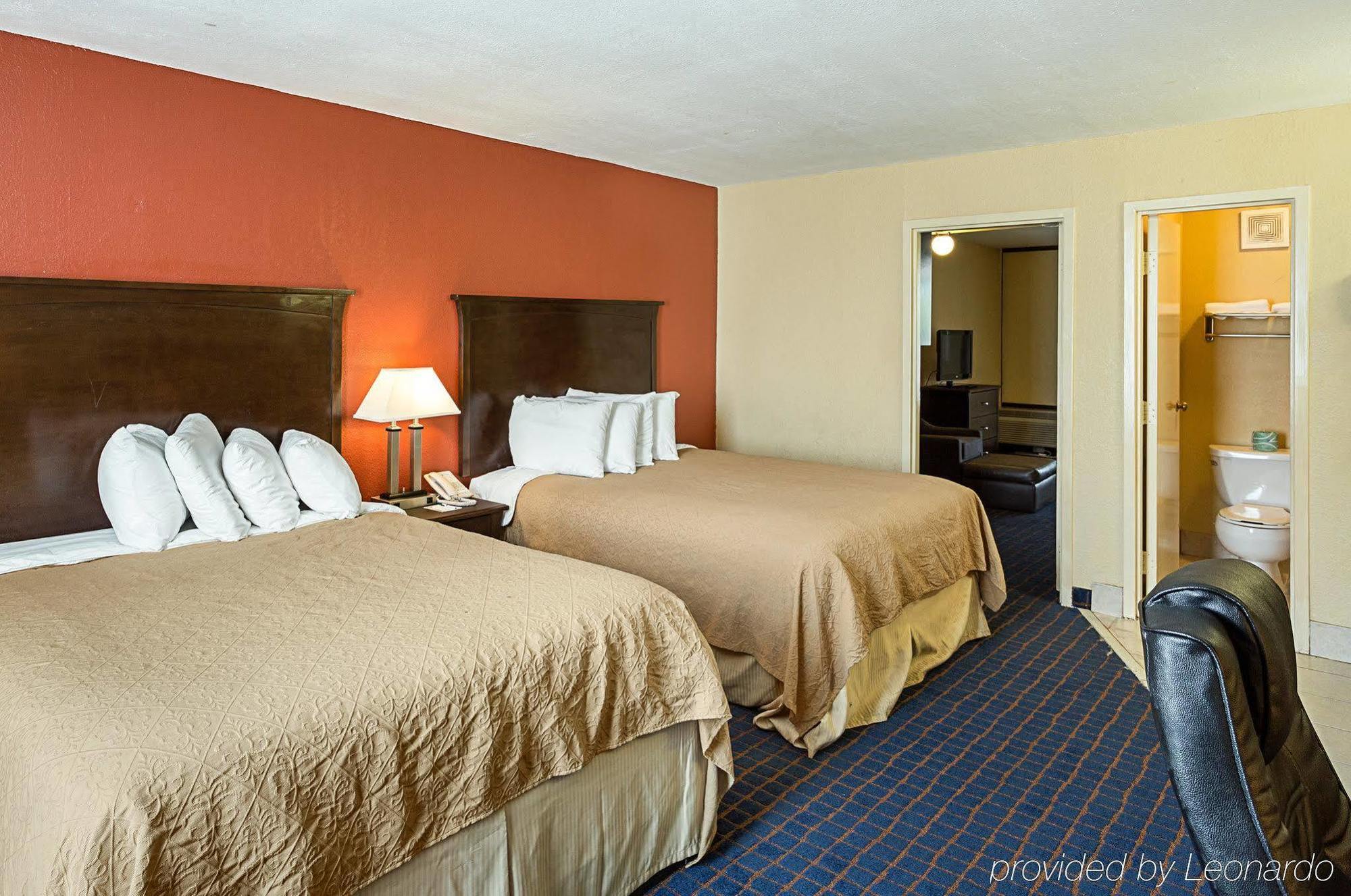 Executive Thibodaux New Orleans Hotel Exterior photo